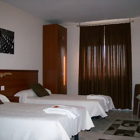 Guest house Cerecedo 2*